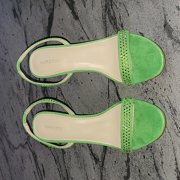 MARC FISHER Rhinestone Embellished Slingback Heels Peridot Green size 8M - Picture 4 of 13